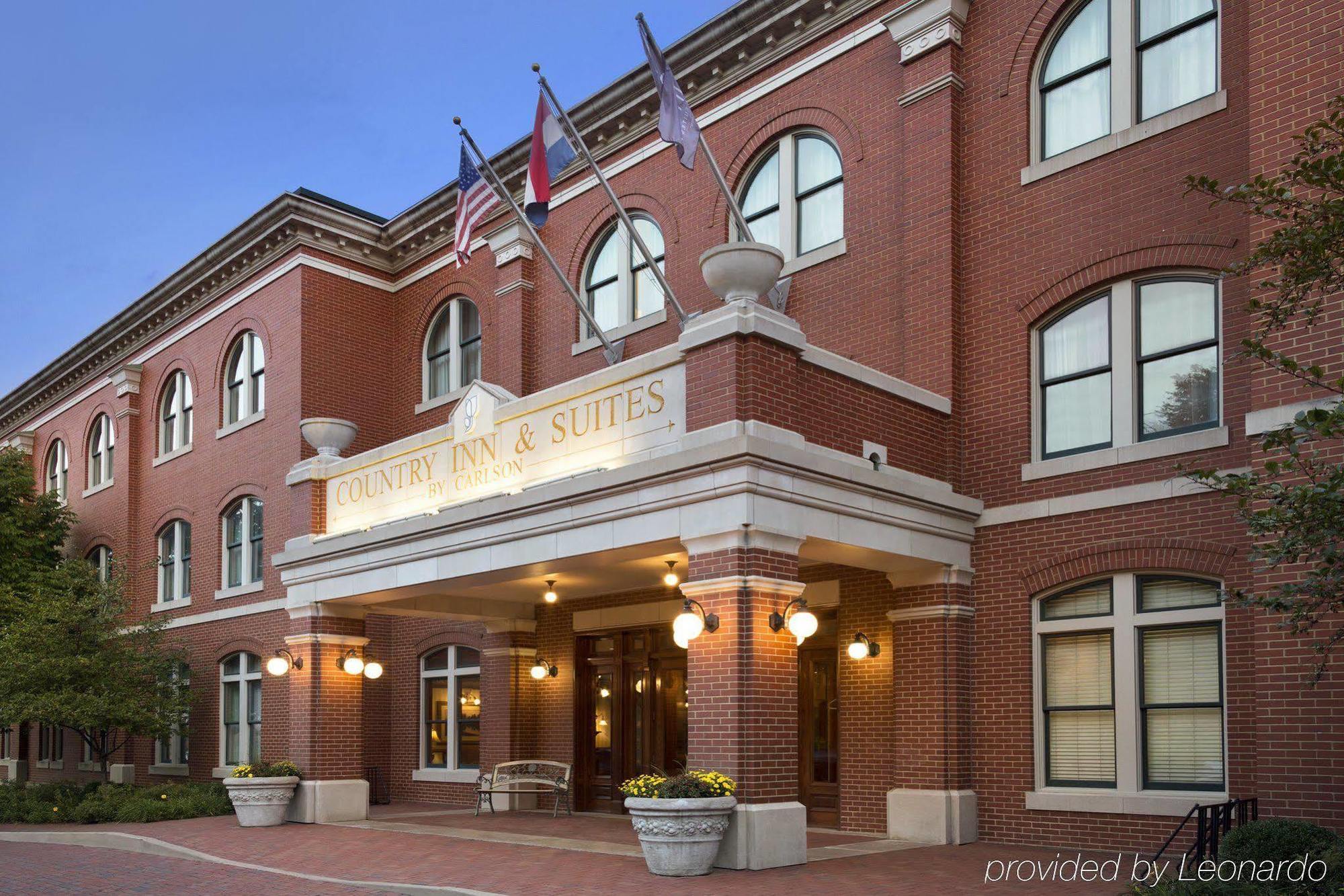 Country Inn & Suites By Radisson, St Charles Historic District Saint Charles Exterior photo